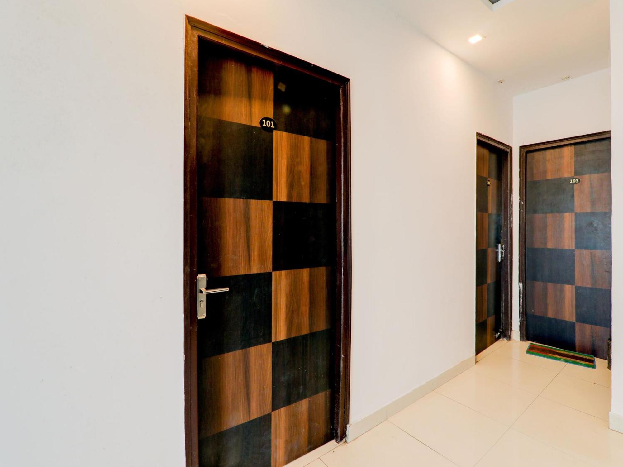 Super Collection O Kiara Guest House Lucknow Exterior foto